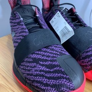 Adidas Men Harden Vol. 3 Harlem Basketball Sneaker